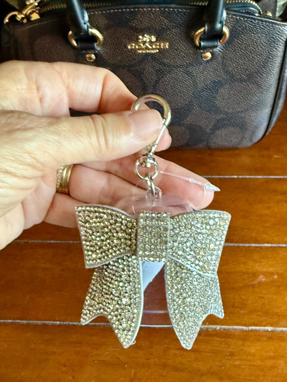 NEW Rhinestone Bow PocketBac Holder